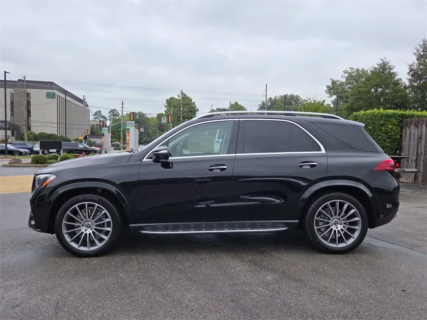 2026 Mercedes Benz GLE 450 4MATIC photo 1