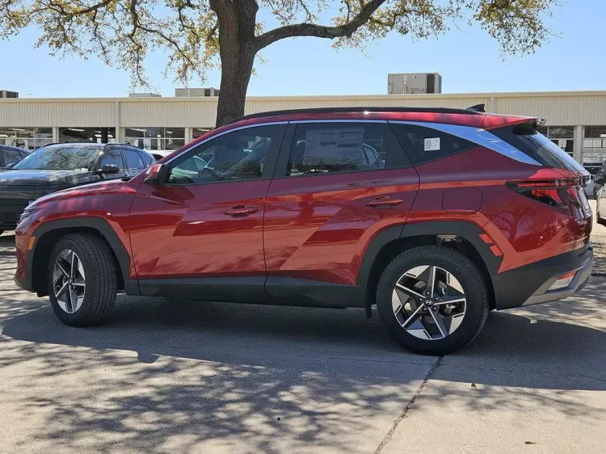2025 Hyundai Tucson SEL photo 1