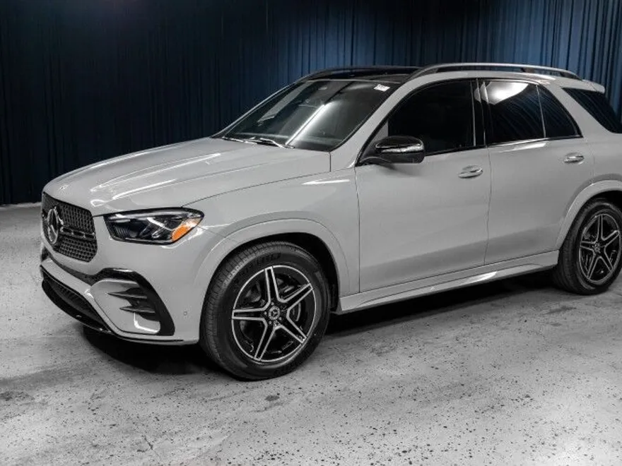 2025 Mercedes Benz GLE 450 4MATIC photo 1