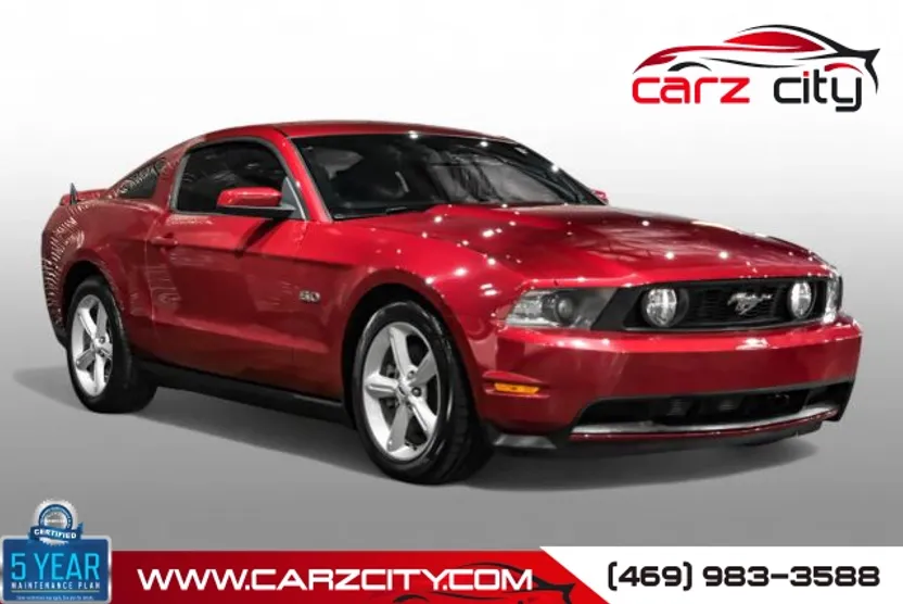 2012 Ford Mustang GT Premium photo 1