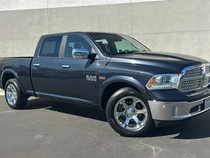 2018 Ram 1500 Laramie photo 1