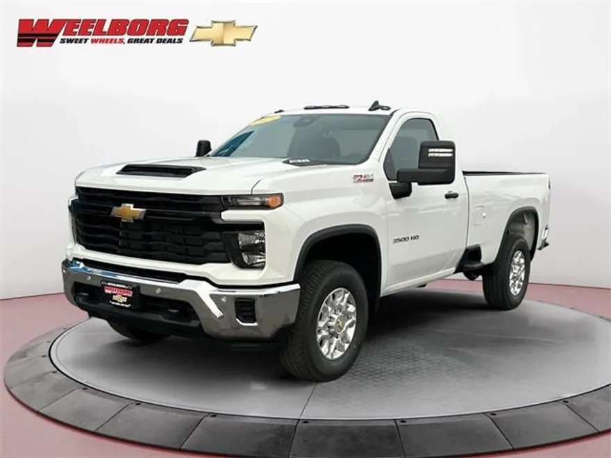 2025 Chevrolet Silverado 3500HD photo 1