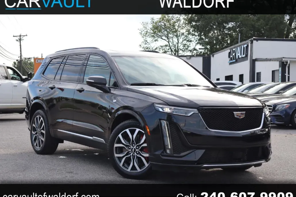 2023 Cadillac XT6 Sport photo 1