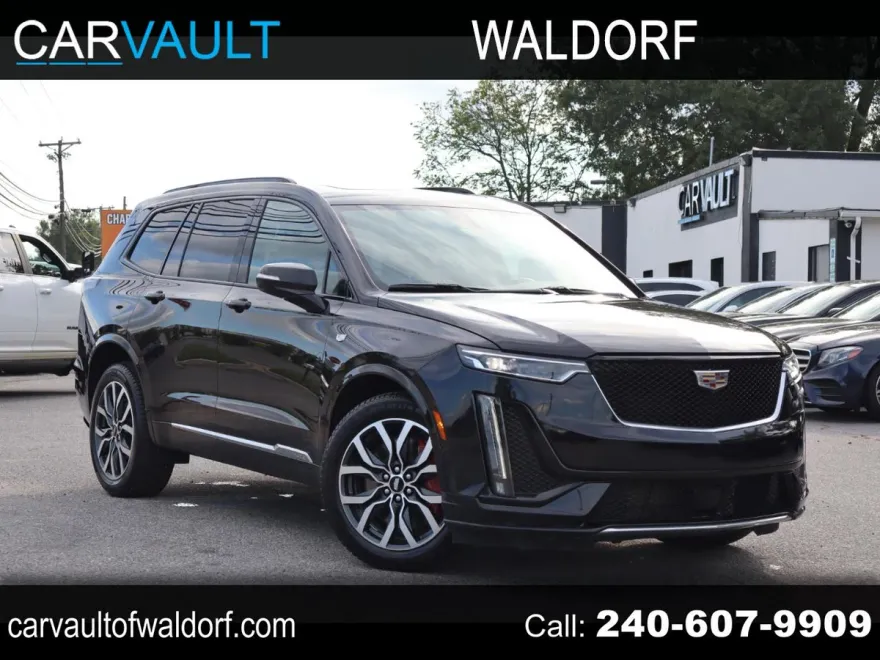 2023 Cadillac XT6 Sport photo 1