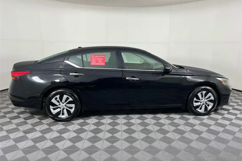 2025 Nissan Altima 2.5 S photo 1