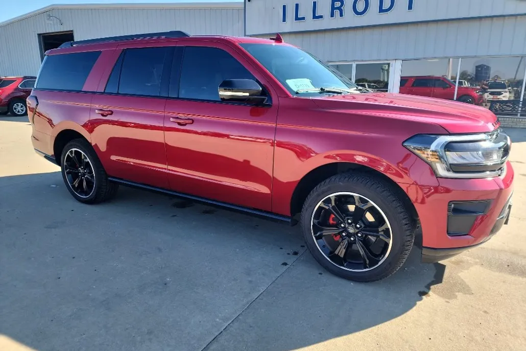 2022 Ford Expedition MAX Limited photo 1