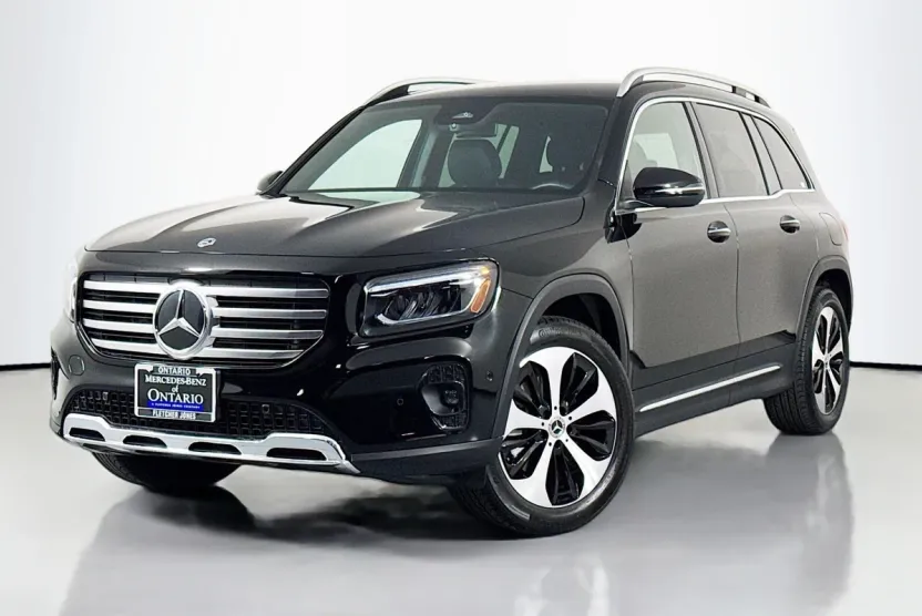 2025 Mercedes Benz GLB 250 photo 1