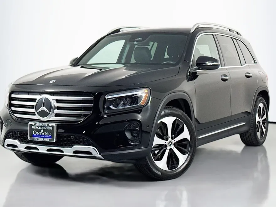 2025 Mercedes Benz GLB 250 photo 1