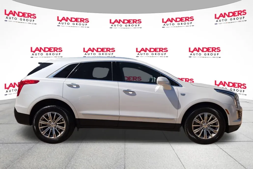 2018 Cadillac XT5 Luxury photo 1