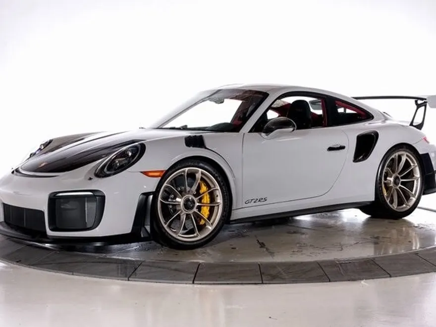 2018 Porsche 911 GT2 RS photo 1