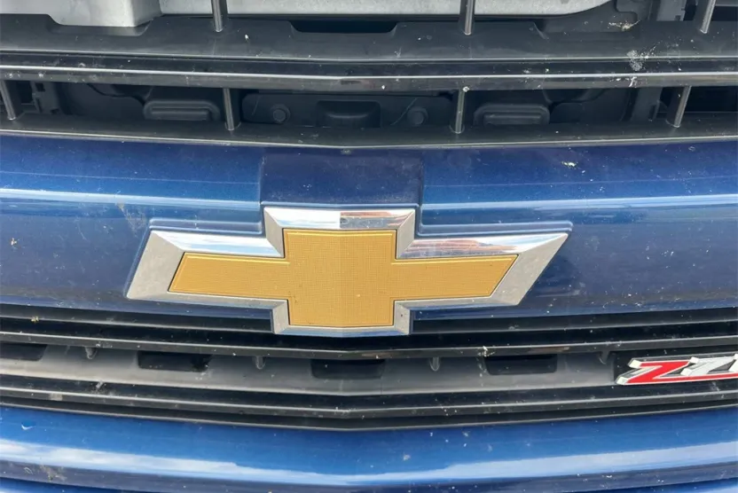 2017 Chevrolet Silverado 1500 LT photo 1