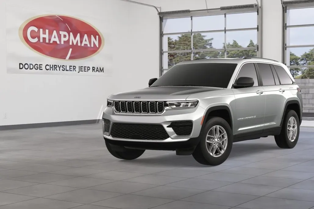 2025 Jeep Grand Cherokee Laredo photo 1