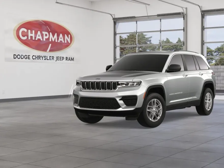 2025 Jeep Grand Cherokee Laredo photo 1