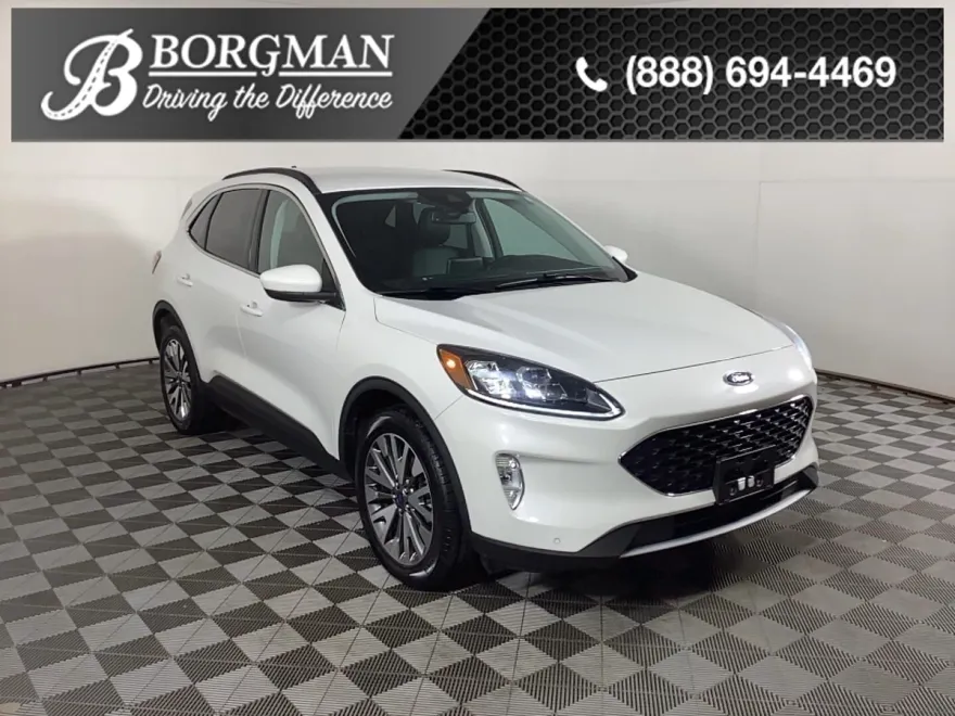 2022 Ford Escape Titanium photo 1