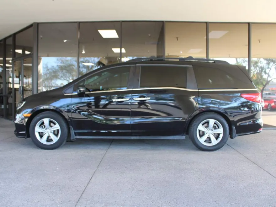 2018 Honda Odyssey EX-L photo 2