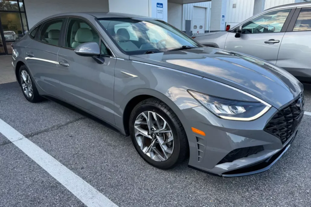 2022 Hyundai Sonata SEL photo 1