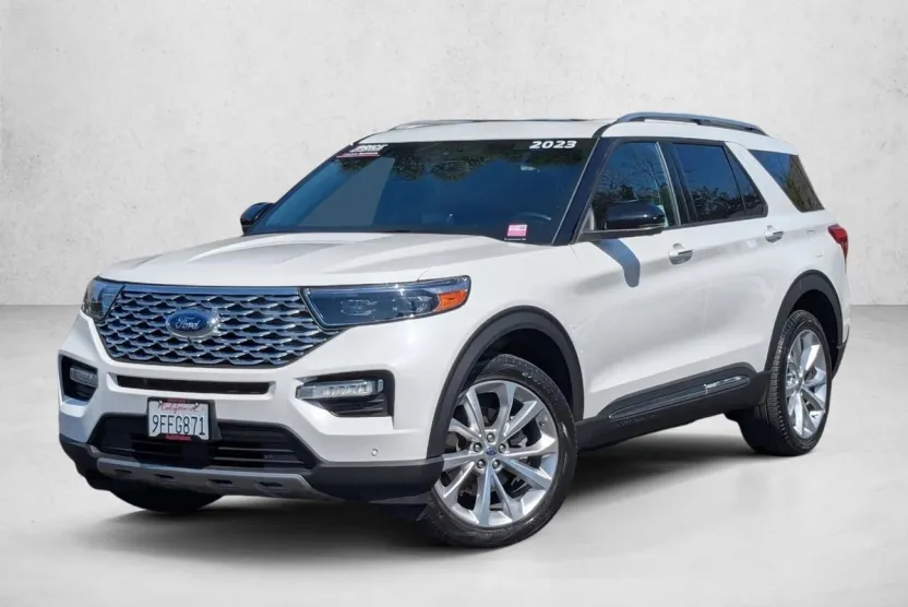 2023 Ford Explorer Platinum photo 1