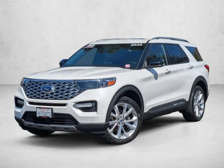 2023 Ford Explorer Platinum photo 1