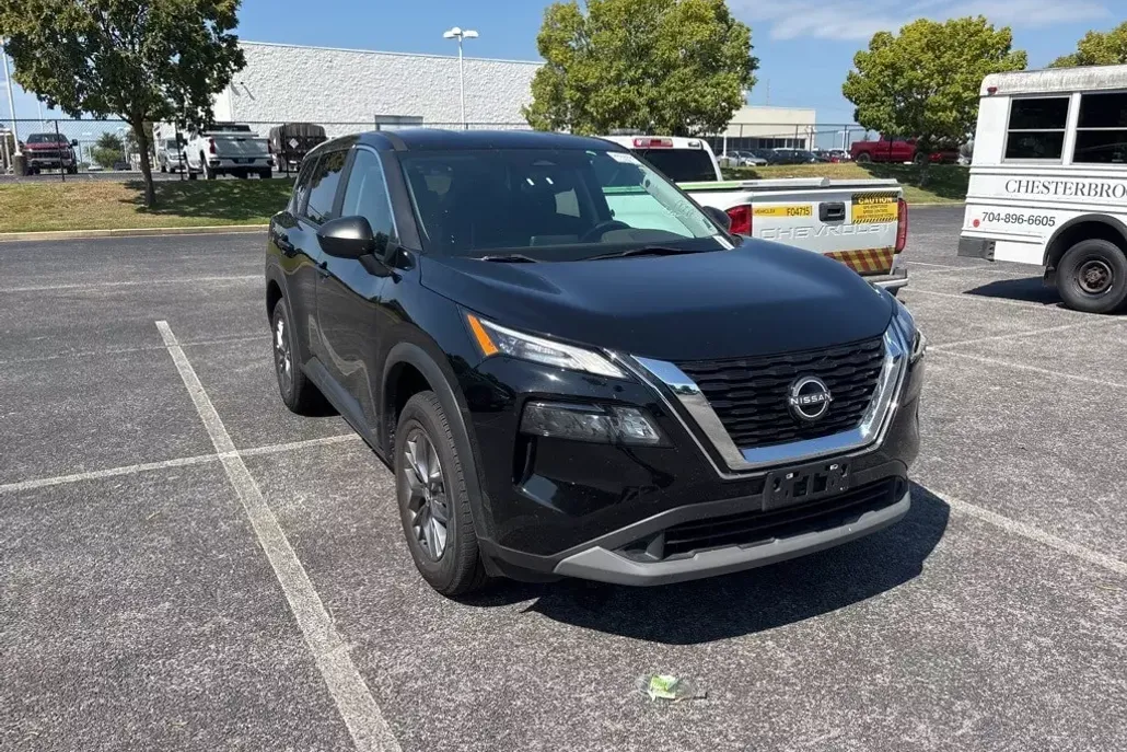 2023 Nissan Rogue S photo 1