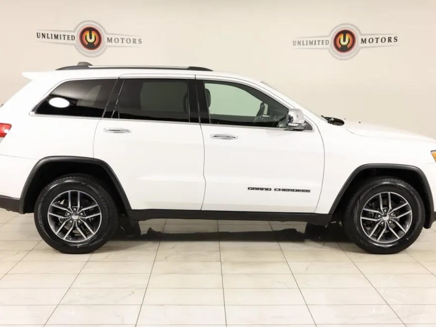 2017 Jeep Grand Cherokee Limited photo 1