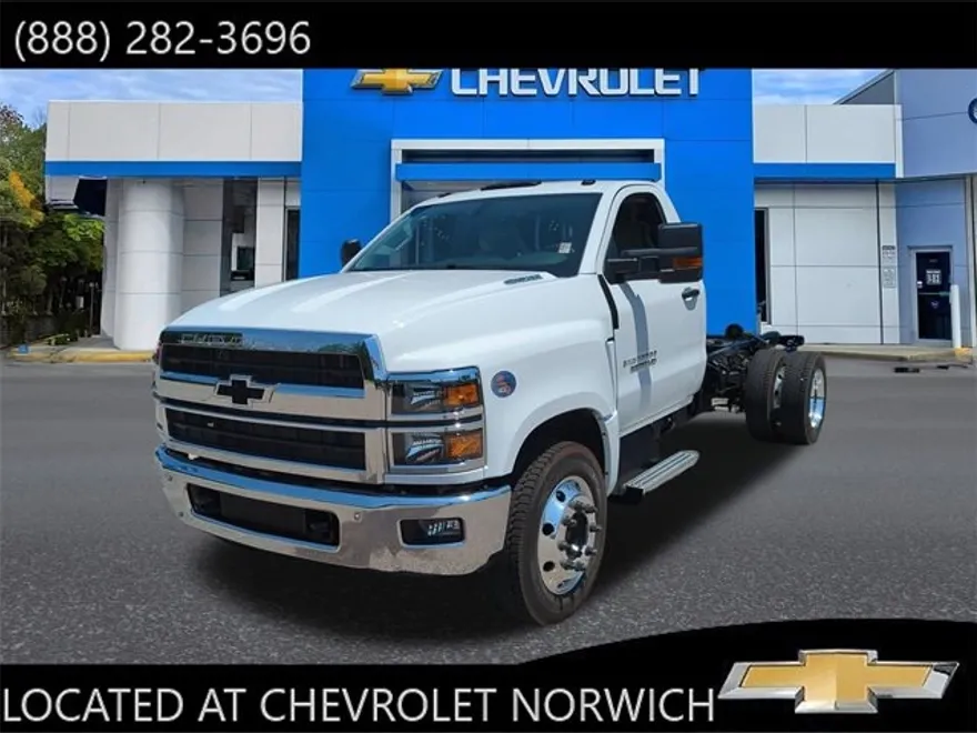 2024 Chevrolet Silverado 5500HD Work Truck photo 1