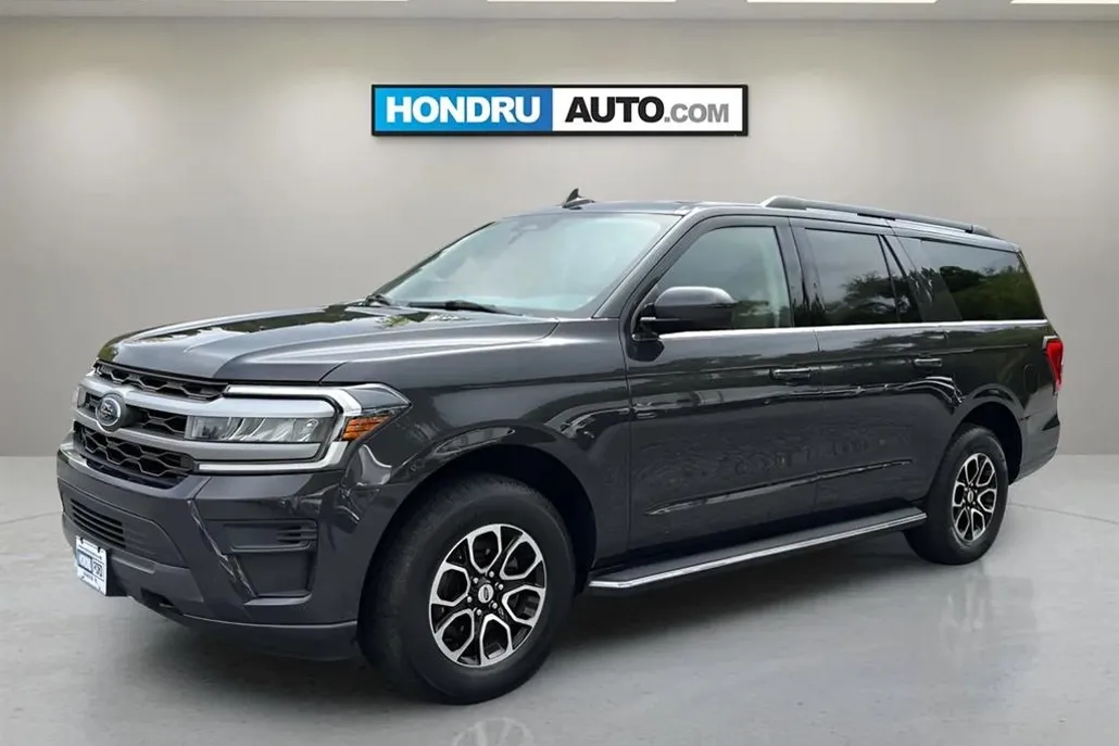 2022 Ford Expedition MAX XLT photo 1