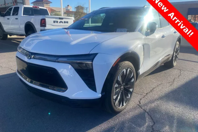 2024 Chevrolet Blazer EV RS photo 1