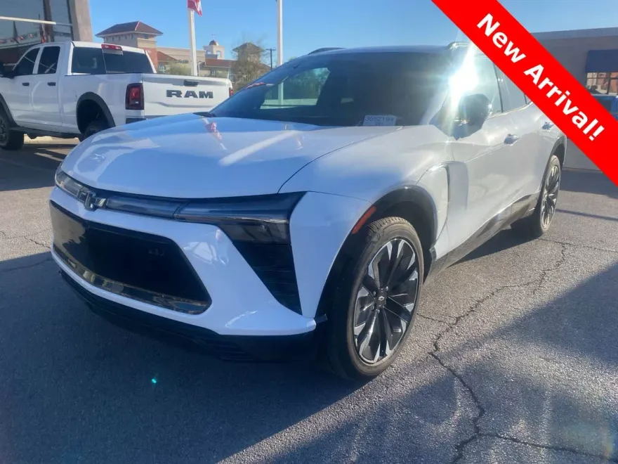 2024 Chevrolet Blazer EV RS photo 1