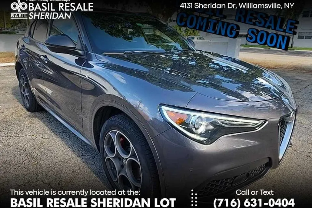 2022 Alfa Romeo Stelvio Ti photo 1