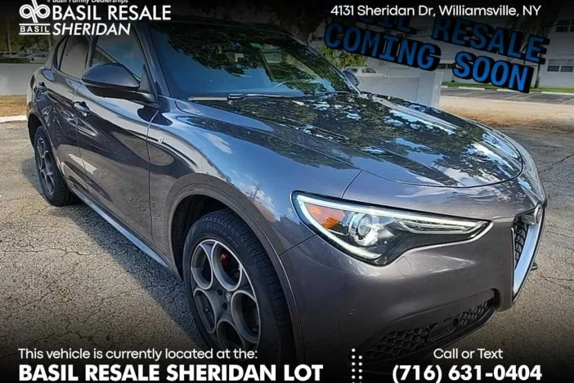 2022 Alfa Romeo Stelvio Ti photo 1