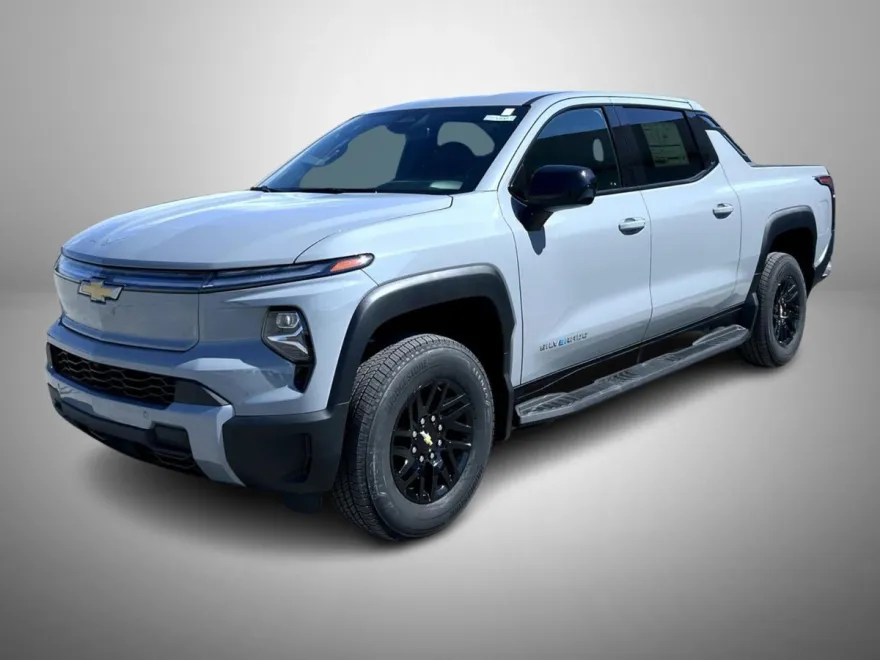 2026 Chevrolet Silverado EV LT photo 1