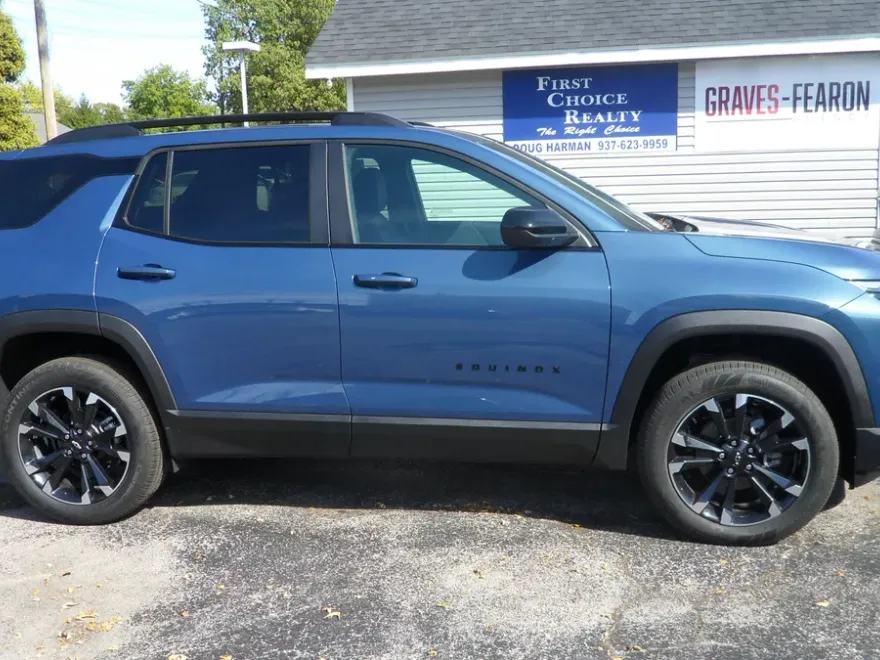 2026 Chevrolet Equinox RS photo 1