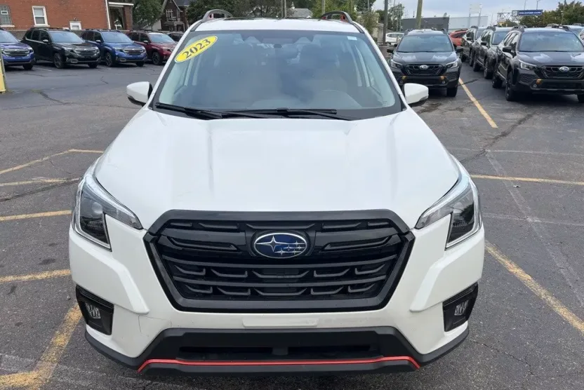 2023 Subaru Forester Sport photo 1