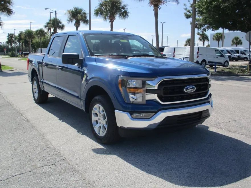 2023 Ford F-150 XLT photo 1