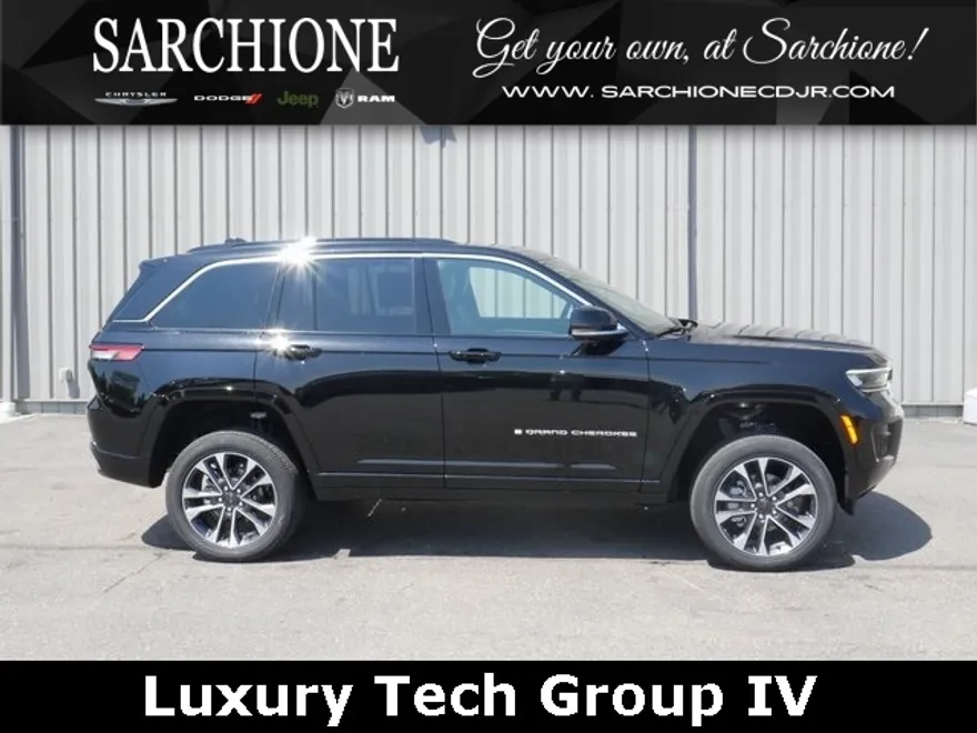 2025 Jeep Grand Cherokee Overland photo 1