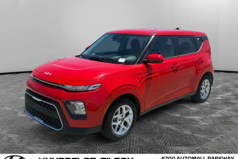 2022 Kia Soul LX photo 1