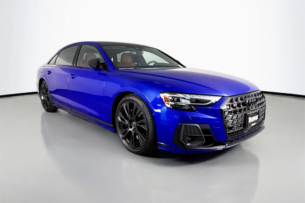 2025 Audi S8 4.0T Quattro photo 1