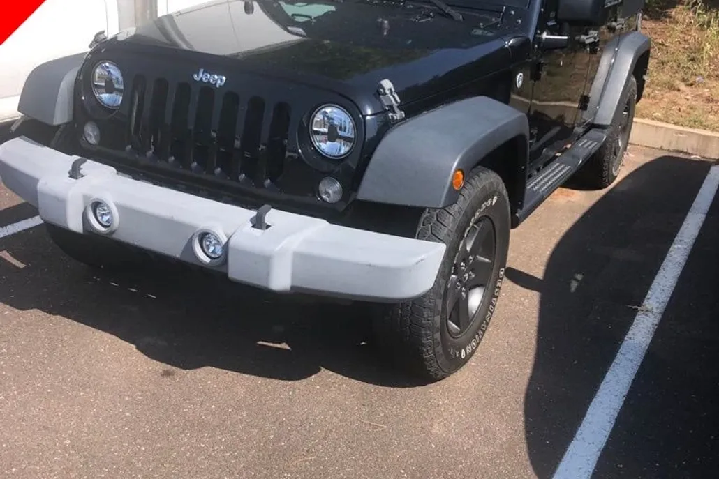 2016 Jeep Wrangler Unlimited Sport photo 1