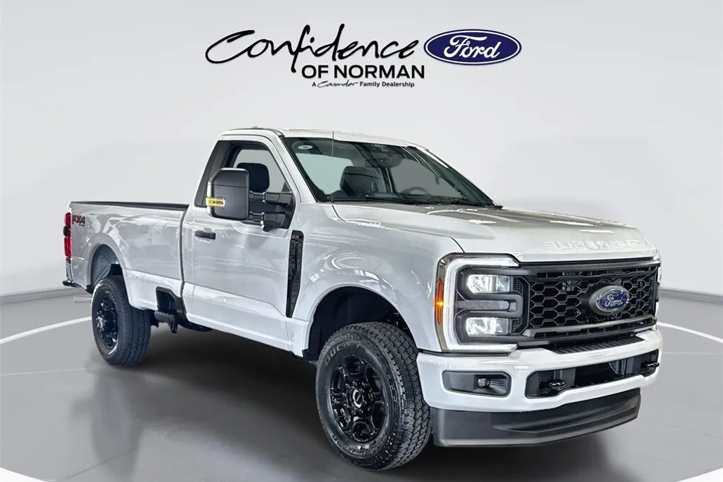 2025 Ford F-350 photo 1