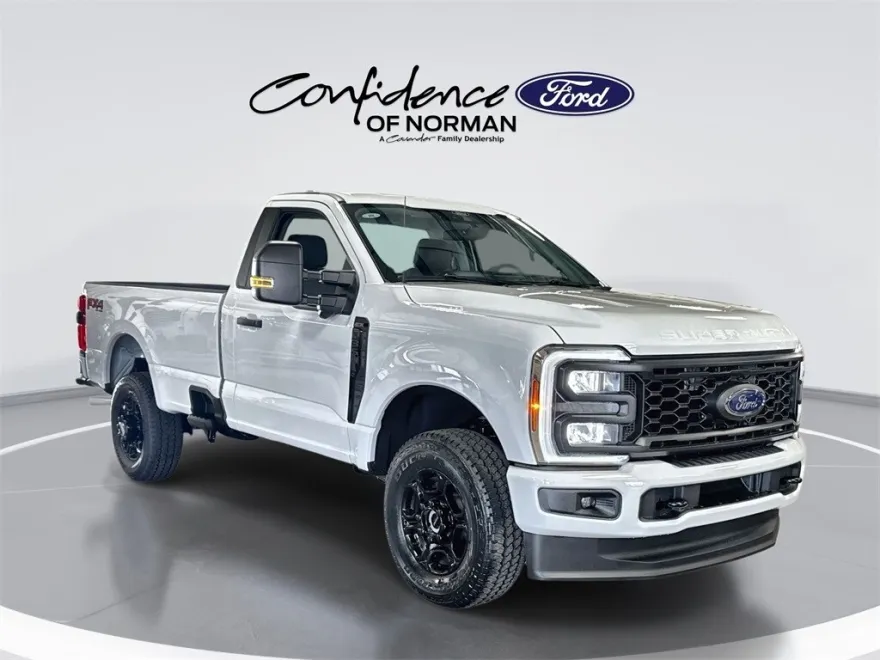 2025 Ford F-350 photo 1
