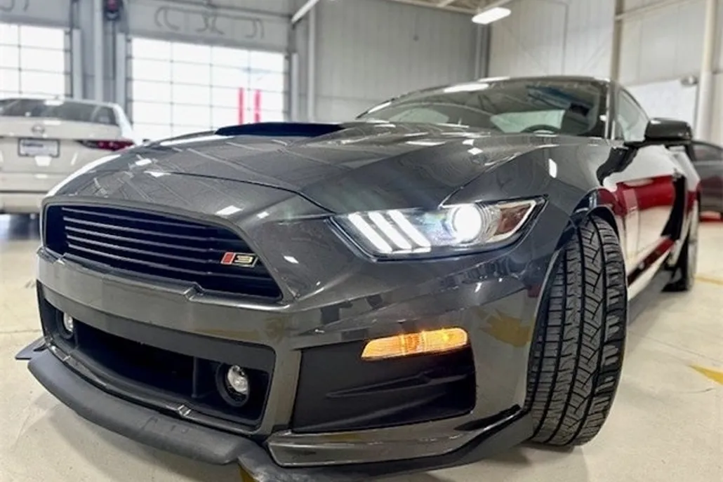 2017 Ford Mustang GT Premium photo 1