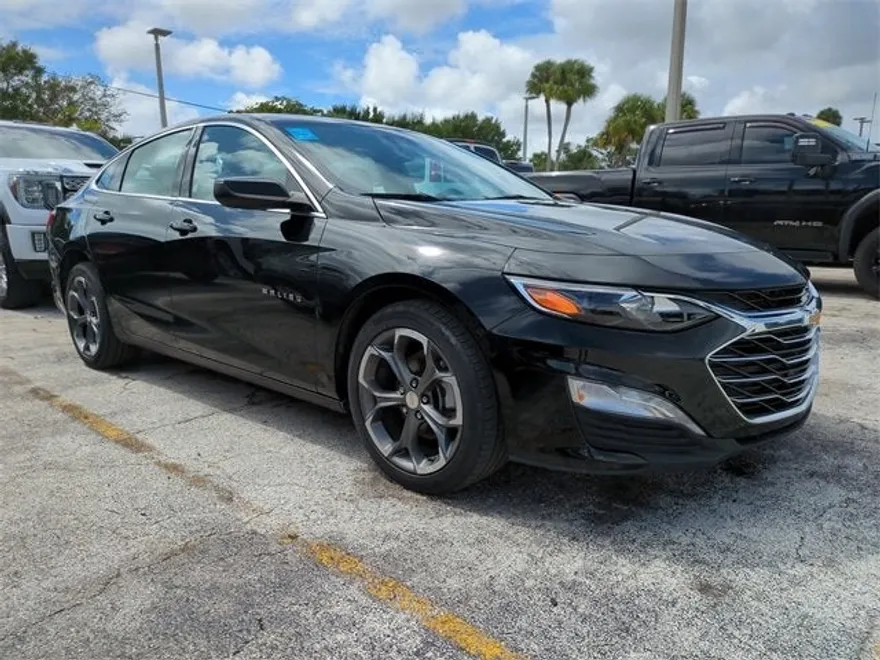 2024 Chevrolet Malibu 1LT photo 1