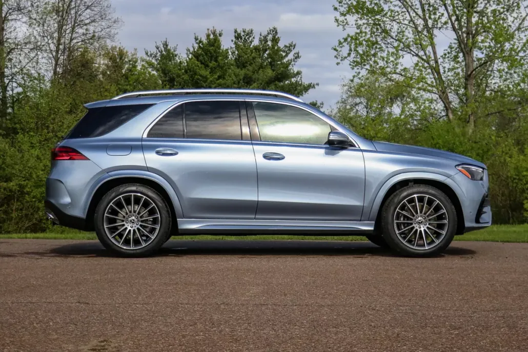 2025 Mercedes Benz GLE 450 4MATIC photo 1