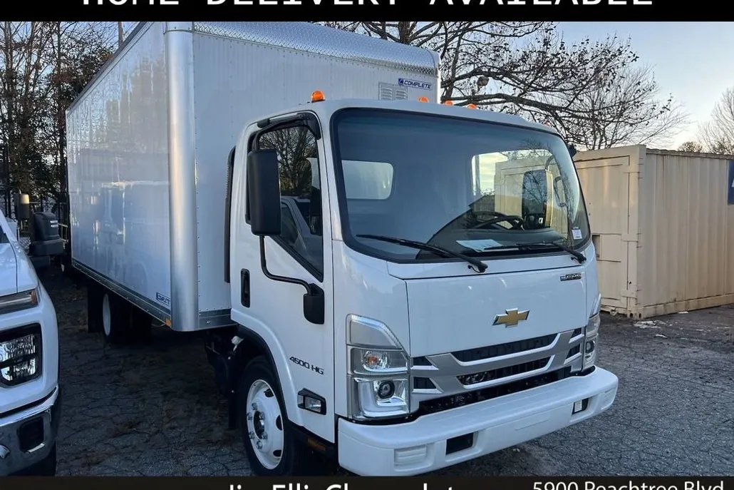 2025 Chevrolet Silverado 4500HD photo 1