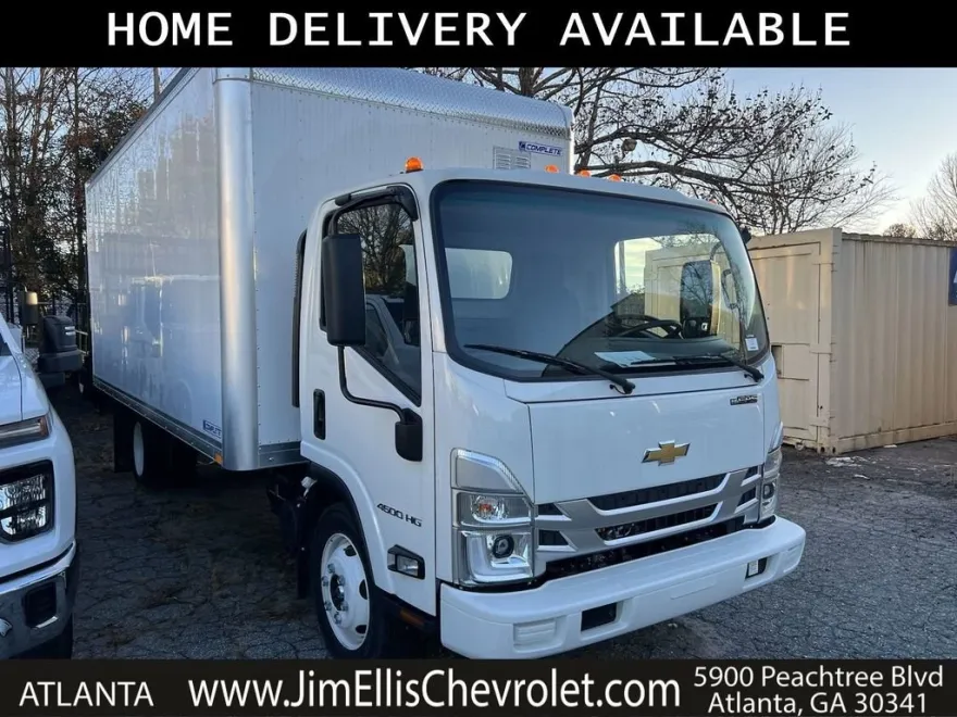2025 Chevrolet Silverado 4500HD photo 1