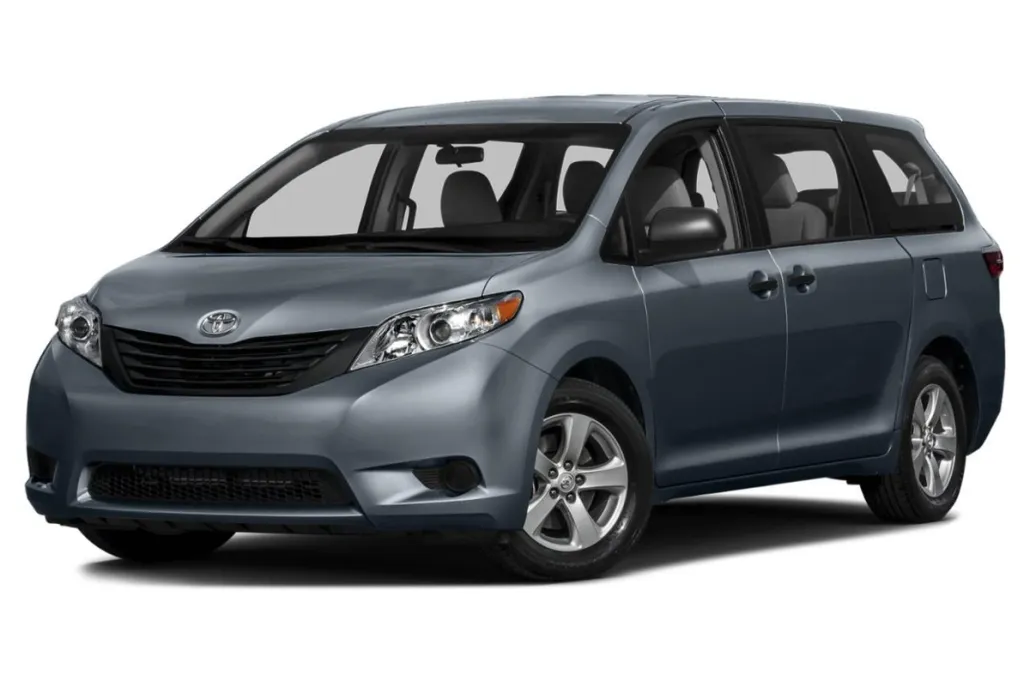 2015 Toyota Sienna L photo 1
