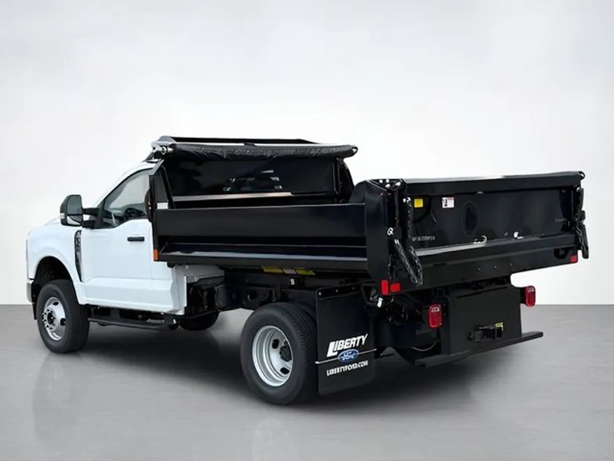 2024 Ford F-350 photo 1