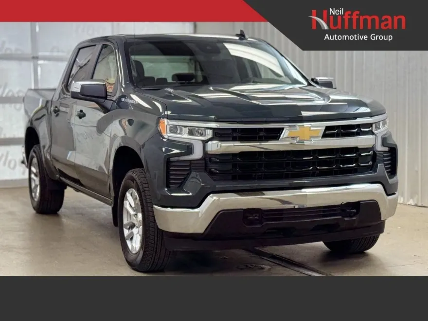 2025 Chevrolet Silverado 1500 LT photo 1