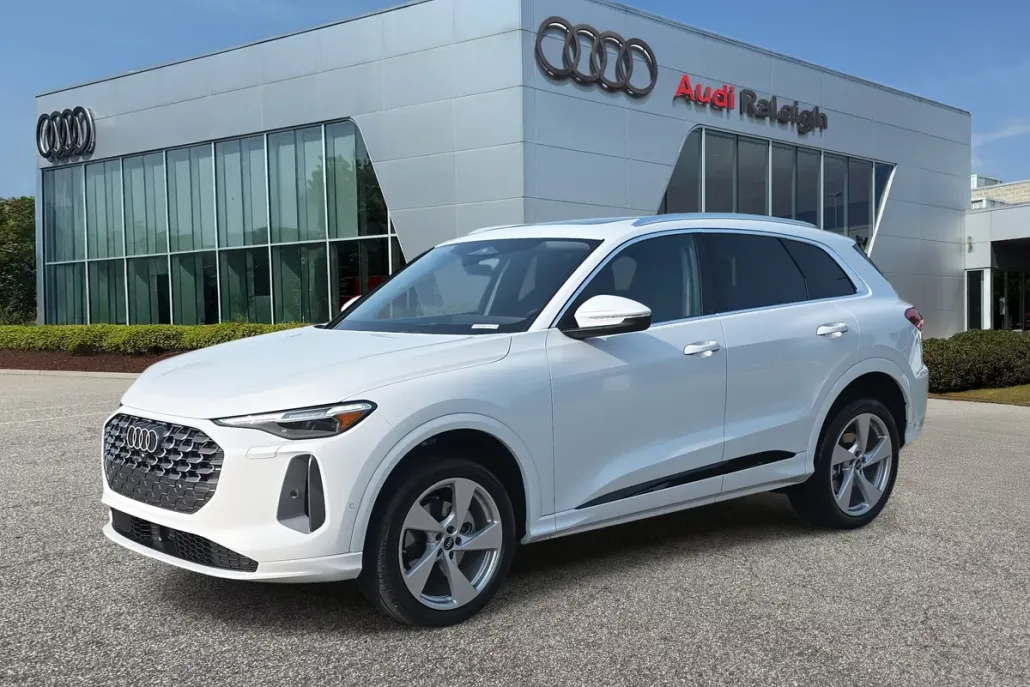 2025 Audi Q5 2.0T Premium Plus photo 1