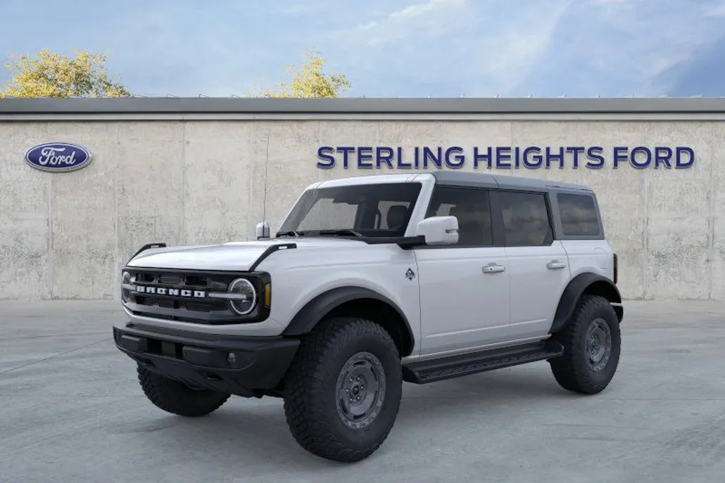 2025 Ford Bronco Outer Banks photo 1